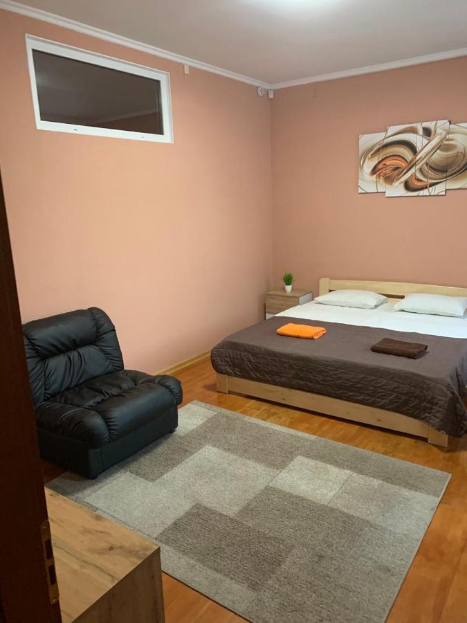 Хостел Friends House Oděsa Exteriér fotografie